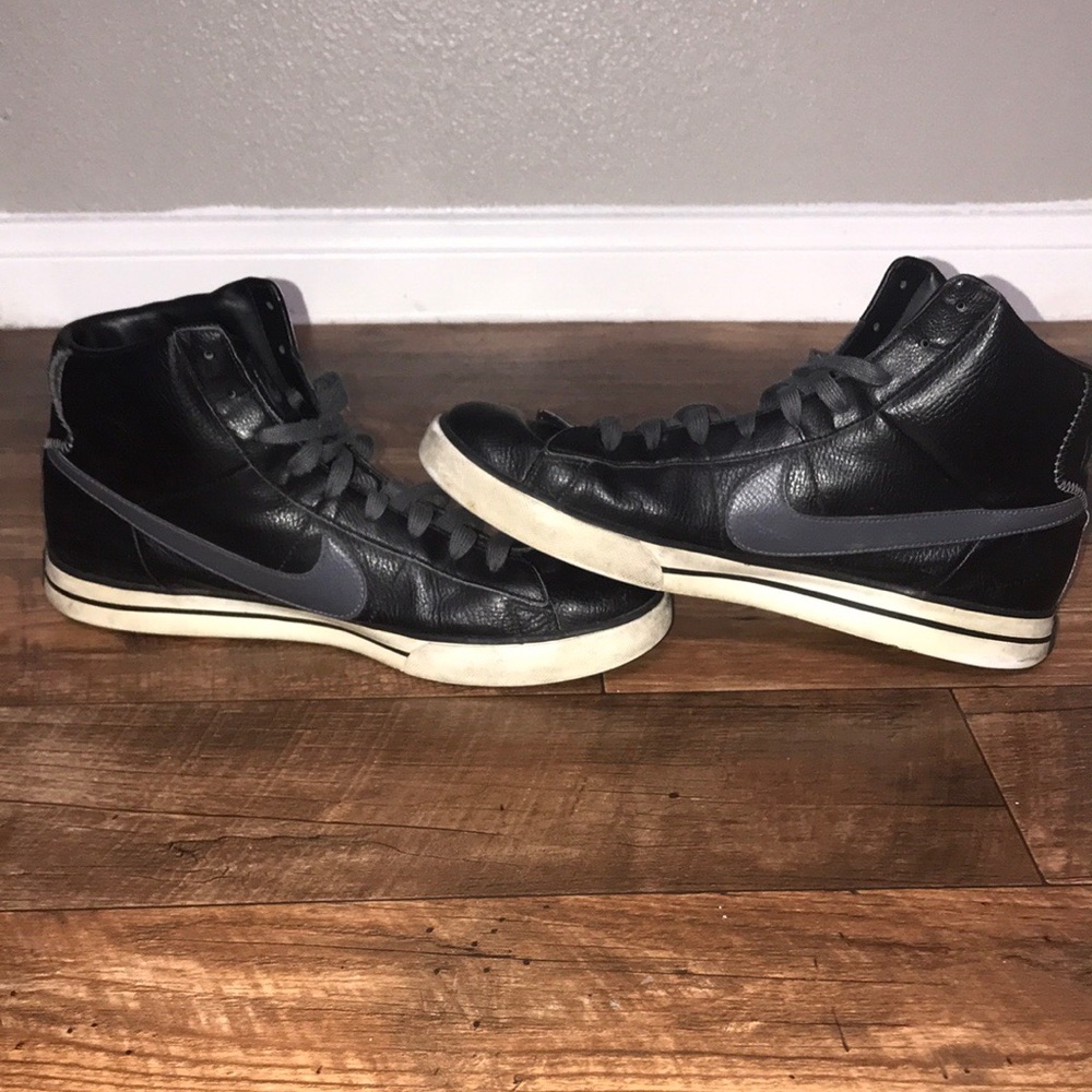 Men’s high top Nike’s